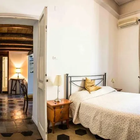 Apartment Sunny Navona Square Rome