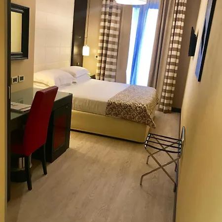 Western Cinemusic Hotel 4*
