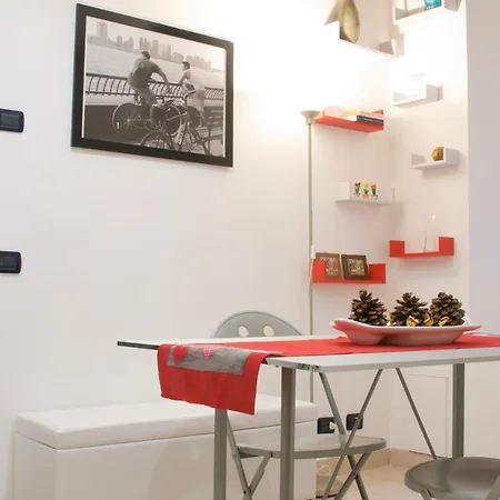 Major Sisters, In The Heart Of Apartment Rome