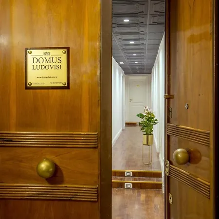 Guest house Domus Ludovisi - Daplace Collection 3*