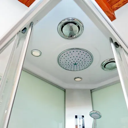 Luxury Domus *