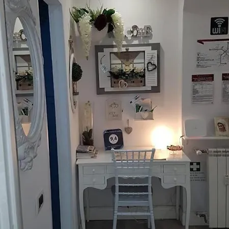 Bed & Breakfast La Finestra Di Fronte Rome