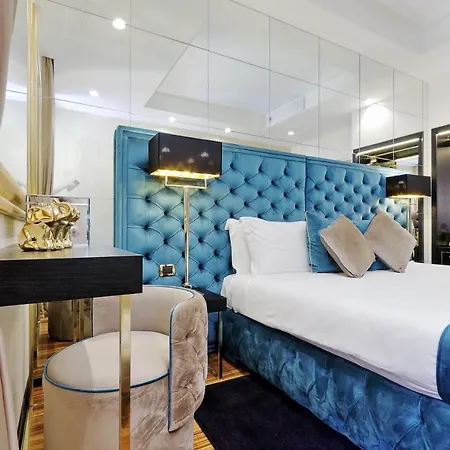 Spanish Hills Collection Luxury & Jacuzzi Guest house