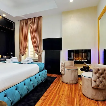 Spanish Hills Collection Luxury & Jacuzzi Guest house