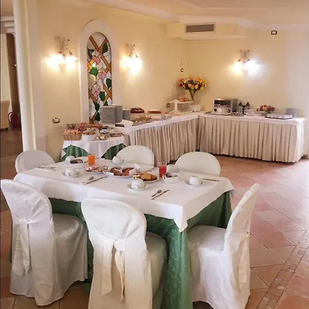 Hotel Quadrifoglio By Mancini Roma