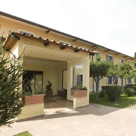 Quadrifoglio By Mancini Hotel 3*