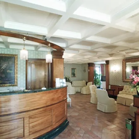 Hotel Quadrifoglio By Mancini 3*