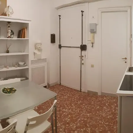 A Casa Di Leo