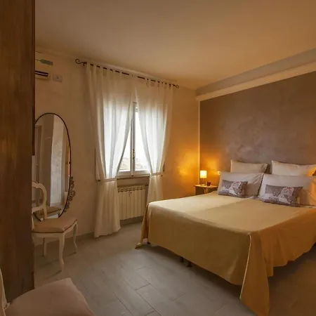 Ela Bed & Breakfast *
