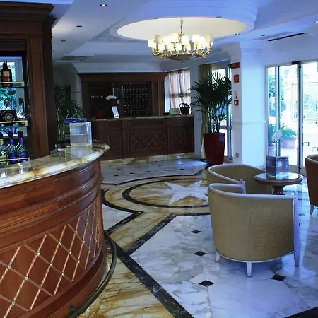 Sunrise Hotel 4*