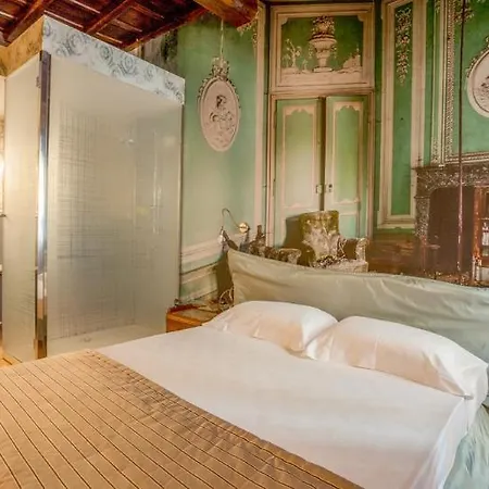 Trevi Fountain Holiday home