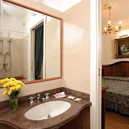 Giglio Dell'opera Hotel 3*