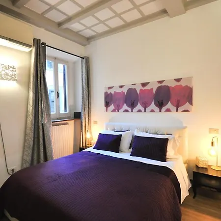 Holiday - City Center Apartment