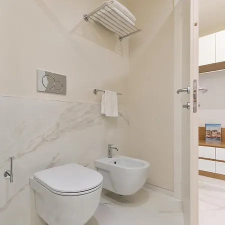 Cavour Guest house