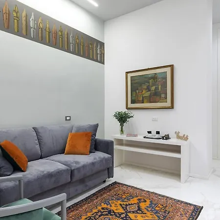 Cavour בית הארחה 2*