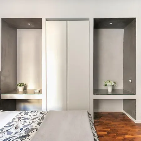 Living Rhome - Condotti * רומא