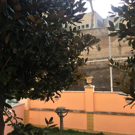 Vaticana Guest house 2*