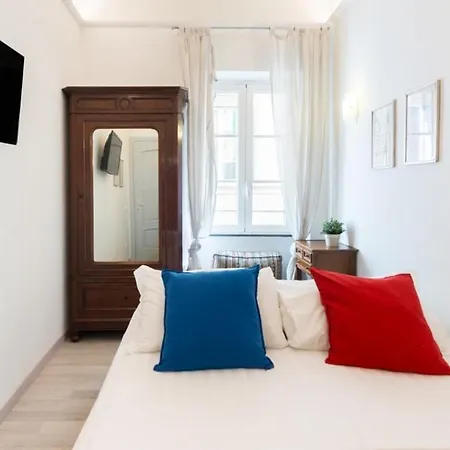 Vittoria Apartment *