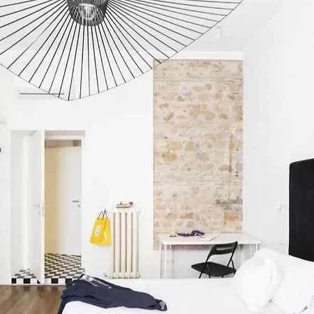 App Leoncino Design Apartment In Rome Apartment *