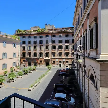 Piazza Venezia Grand 住宿加早餐酒店 2*