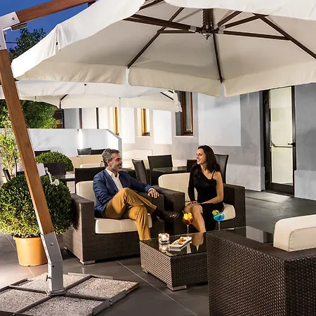 Il Cantico St. Peter Hotel
