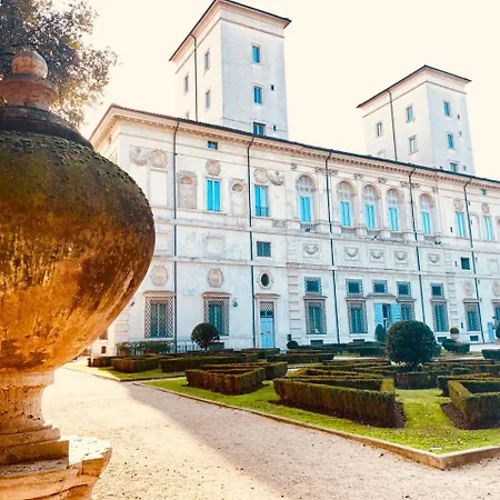 900 Piazza Del Popolo לינה וארוחת בוקר 3*