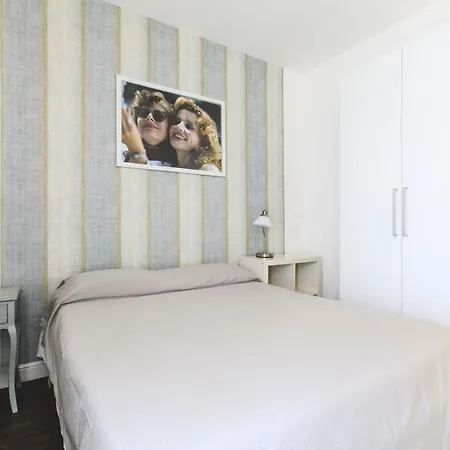 Cinema House Bed & Breakfast Rome
