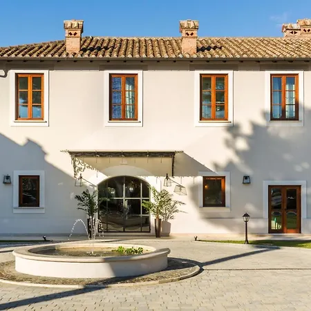 Hotel Favilla Di Charme 3*
