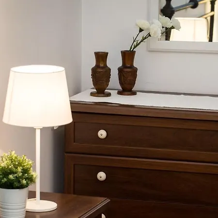 Atheneum By In Apartamento