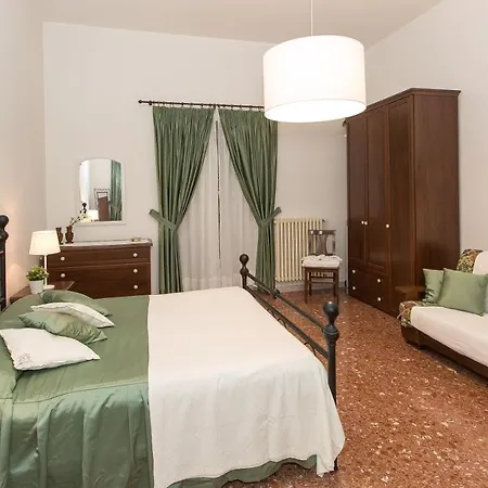 Atheneum By In Apartamento *