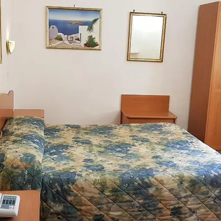 Tirreno Otel 3*