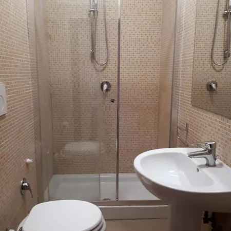 Roma Guest House בית הארחה