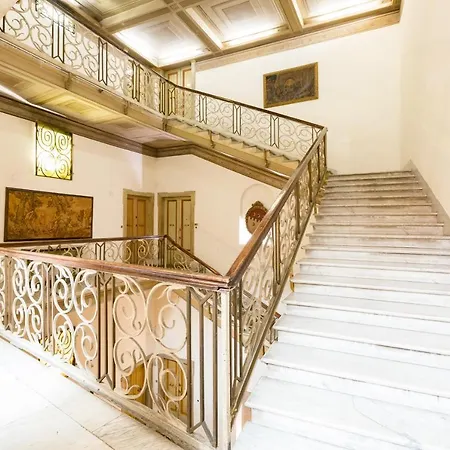 Ghetto Campo Dei Fiori Luxury White Apartment