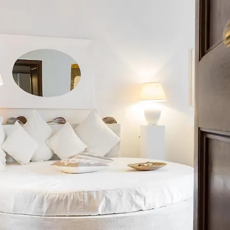 Ghetto Campo Dei Fiori Luxury White Apartment Rome