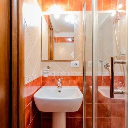 Oscar 3 Guest house *