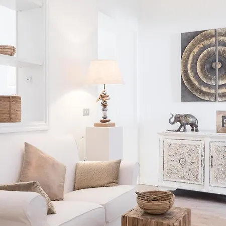 Spanish Steps 52 Luxury Apartment *