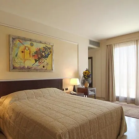 Ih La Mela Hotel