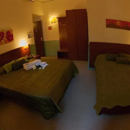Bed & Breakfast Hold - Luxury 2*