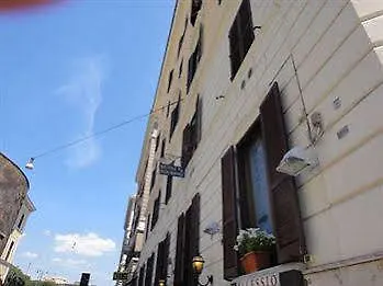 Touring Szálloda 2*