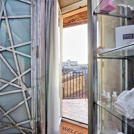 Mama's Guest house 2*