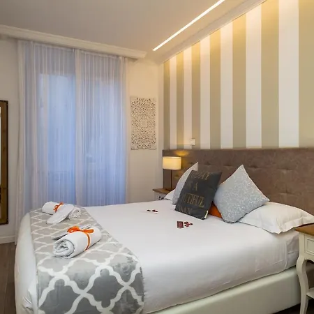 Zefiro Home Отель типа 