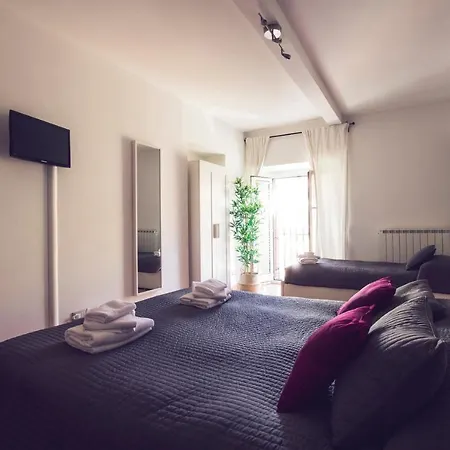 Apartment San Francesco A Ripa Rom