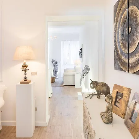 Spanish Steps 52 Luxury Apartment Rome