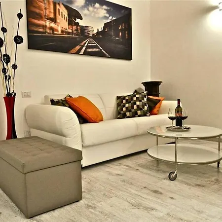 Apartment Opera House