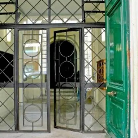 Апартаменты Opera House *