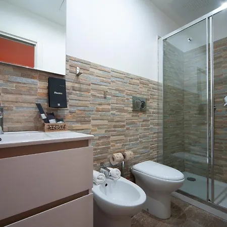 Гостевой дом Irooms Jacuzzi