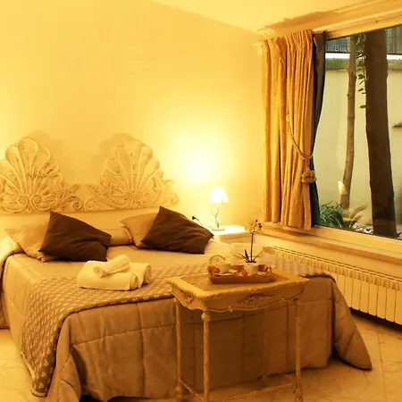 Bed and breakfast Domus Dea 3*