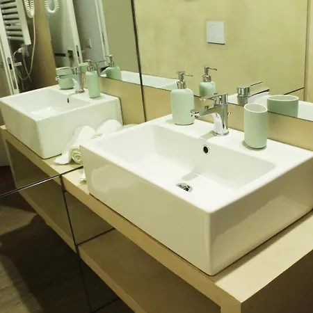 Domus Dea Bed & Breakfast