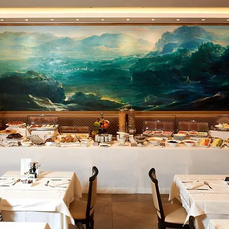 Harry's Bar Trevi & Restaurant