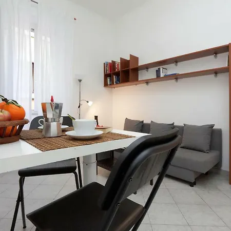 Lungaretta4 Apartment *